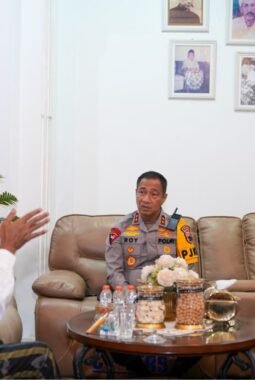 Kembali Kunjungi Ulama di Magelang, Wujud Kedekatan Kapolda Jateng Irjen Pol Roy Hardi Siahaan Dengan Tokoh Agama Sejak Awal Masa Jabatan